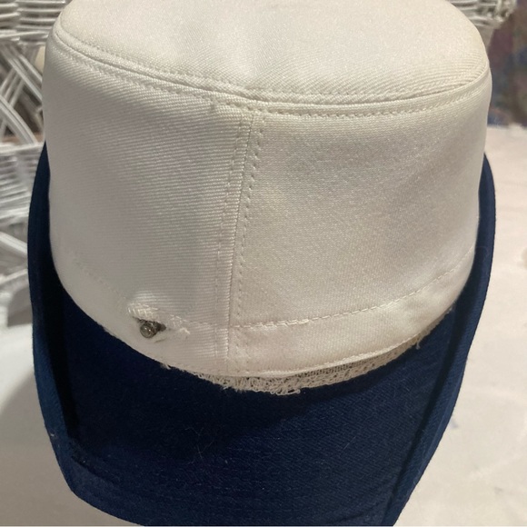 U S Coast Guard Auxiliary cap with badge - Picture 3 of 5